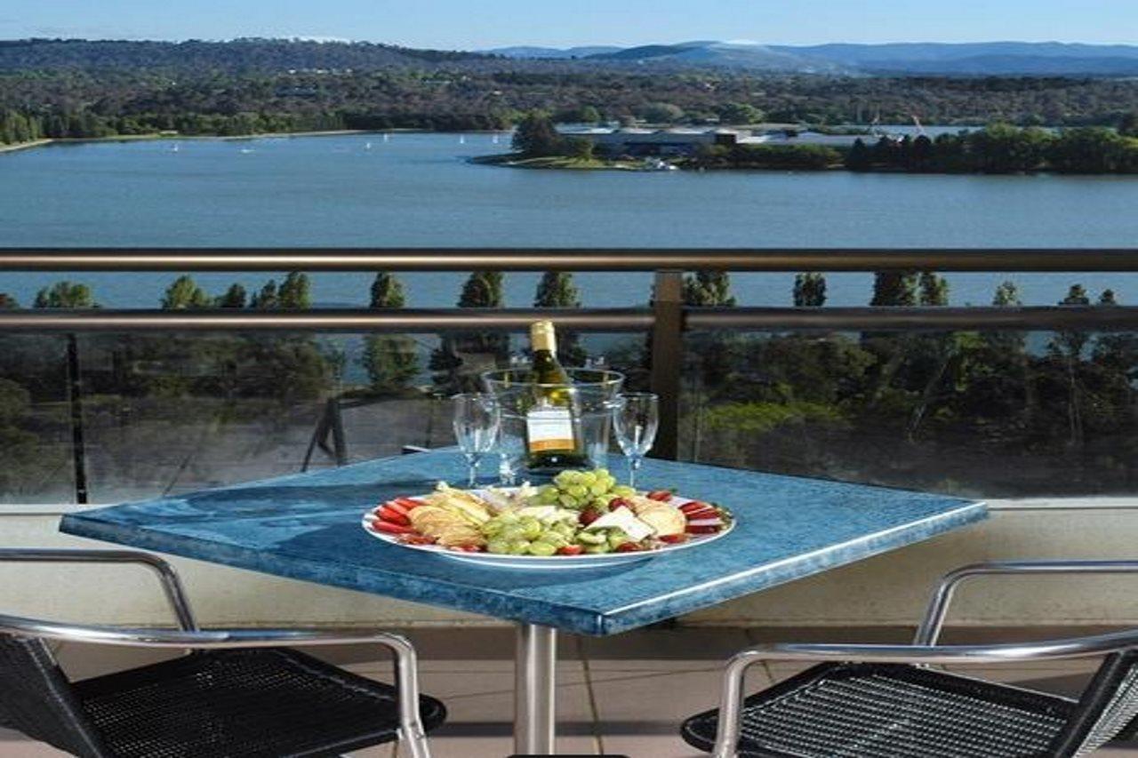 Breakfree Capital Tower Apartments Camberra Exterior foto